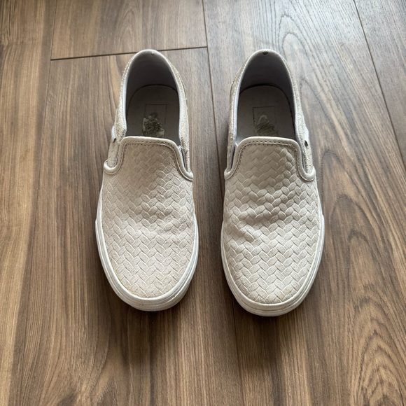 Vans - Picture 3 of 4